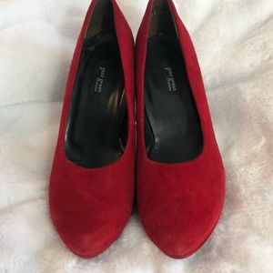 Paul Green Red Suede Heels